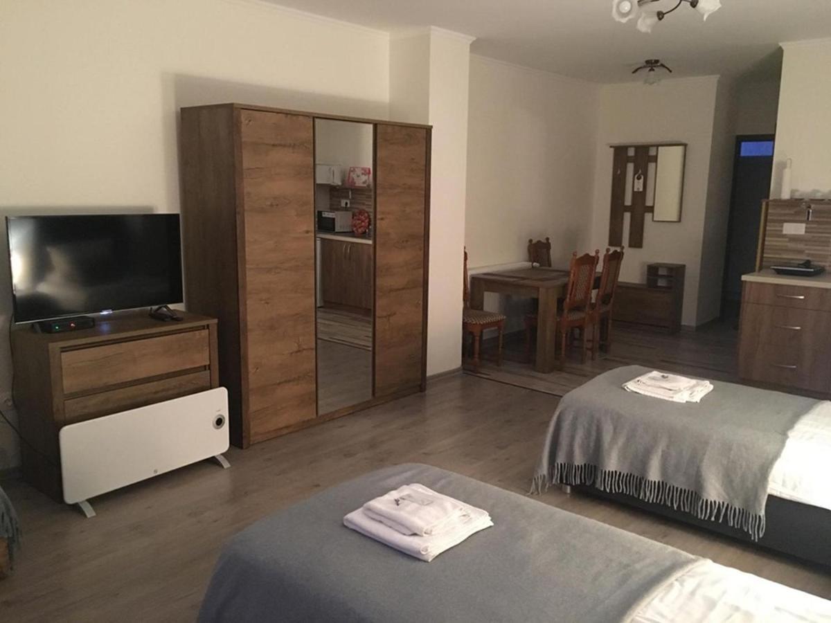 Aranykorona Apartmanhaz Мишкольц Экстерьер фото